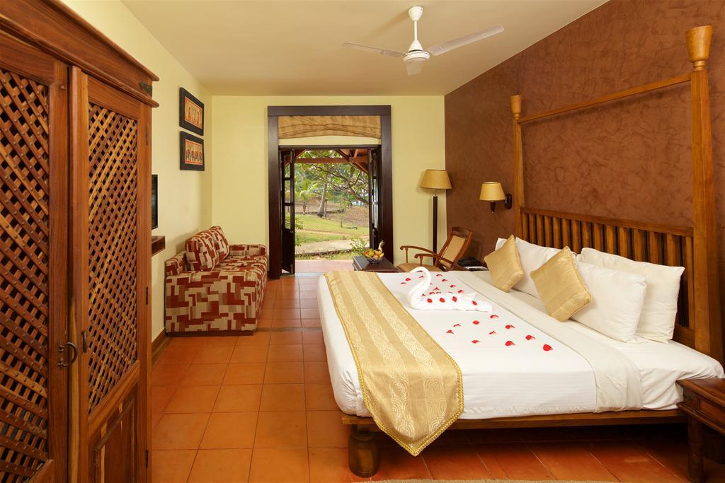 Poovar Island Resort Bagian luar foto