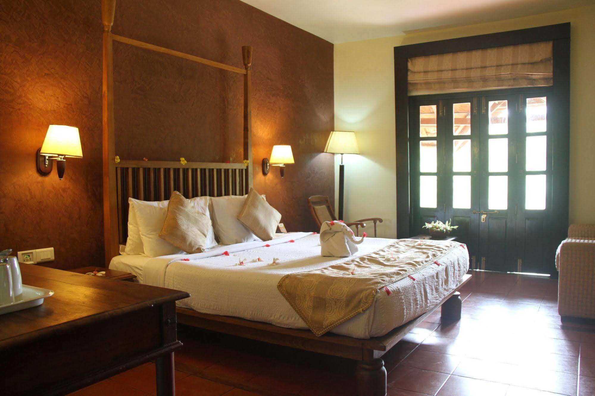Poovar Island Resort Bagian luar foto